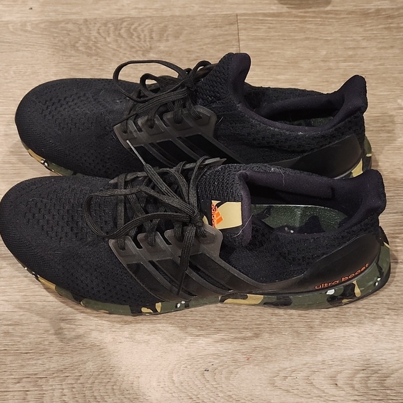 Ultraboost Camo Shoes - Picture 2 of 4